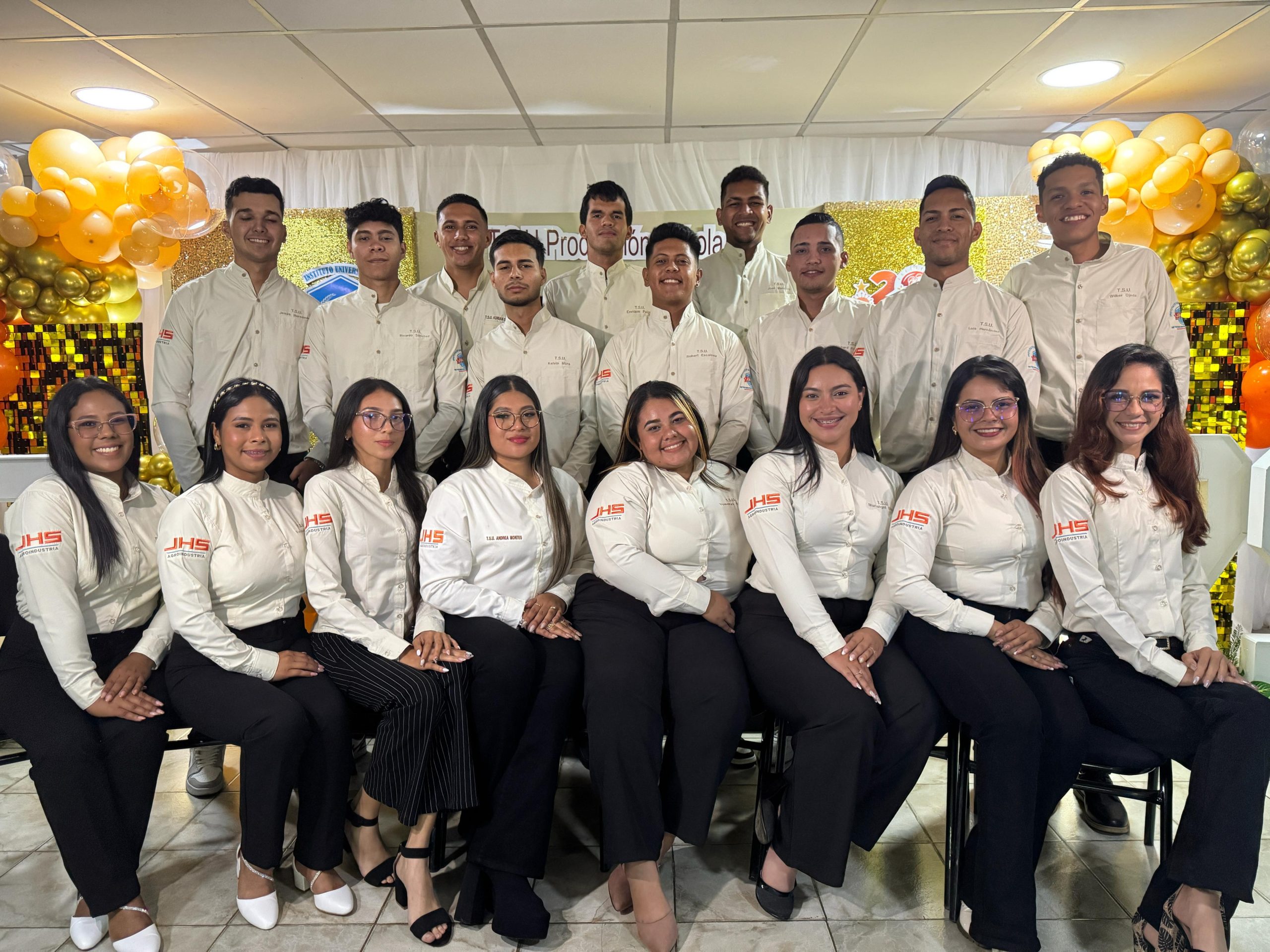 La graduación de los primeros T.S.U. en Producción Avícola del Instituto Universitario JHS será en noviembre